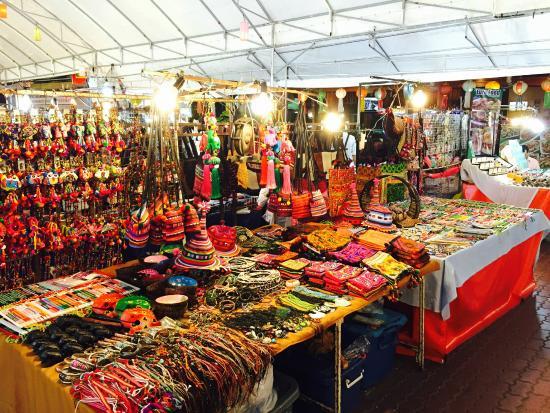 Anusarn Market